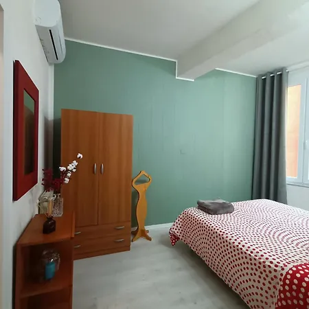 In Pomposa, Nel Cuore Della Citta דירה *