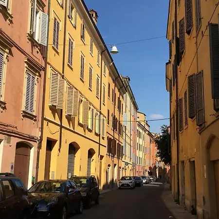 דירה In Pomposa, Nel Cuore Della Citta *