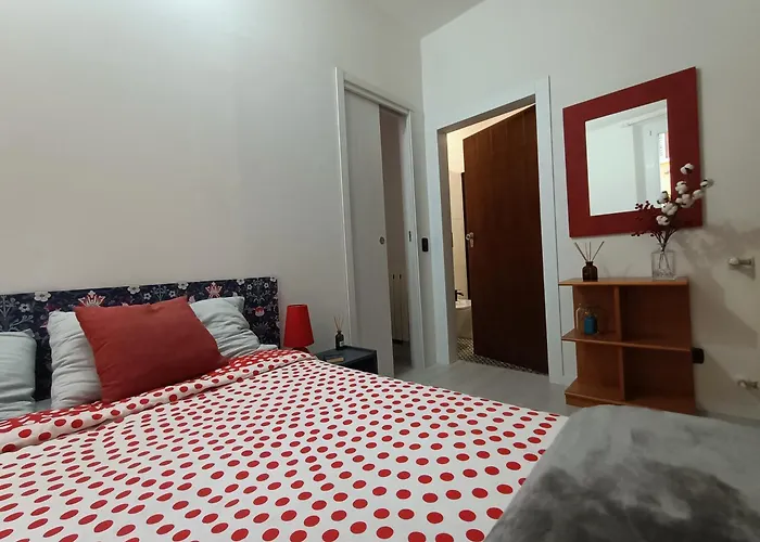 In Pomposa, Nel Cuore Della Citta * Μόντενα