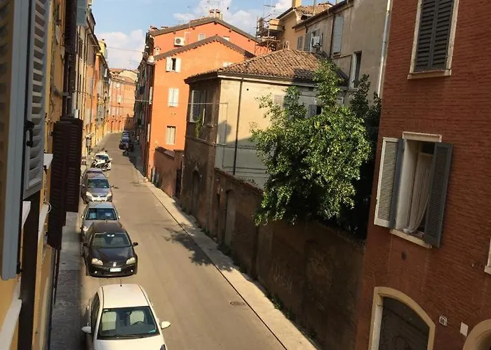 In Pomposa, Nel Cuore Della Citta Modena